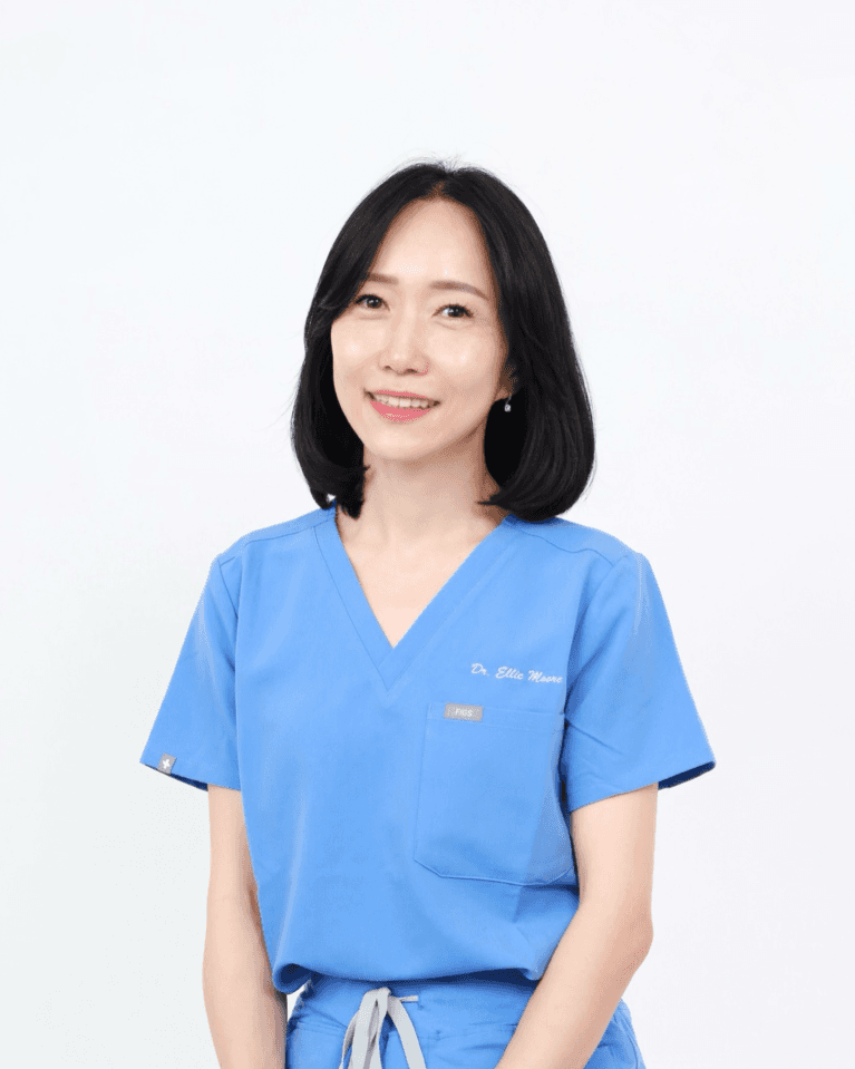 North York dentist Dr. Ellie Moore